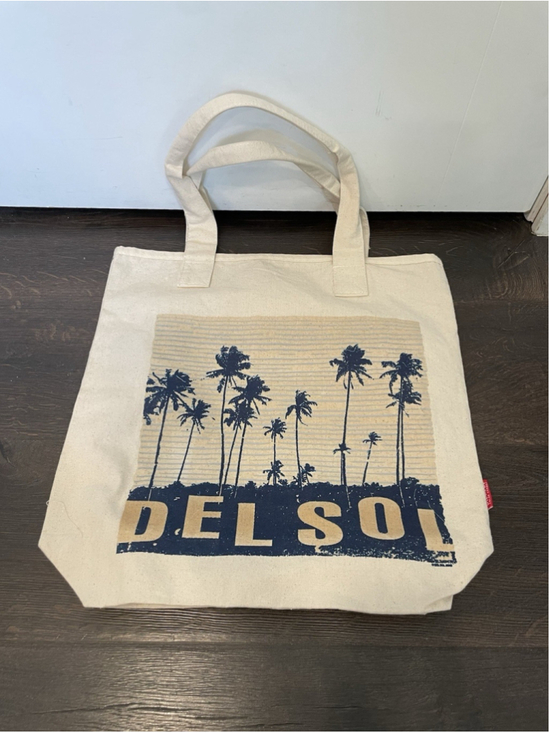 Del Sol Handbags - DEL SOL Color Changing Tote Shopping Beach Bag Ivory Canvas Palm Trees